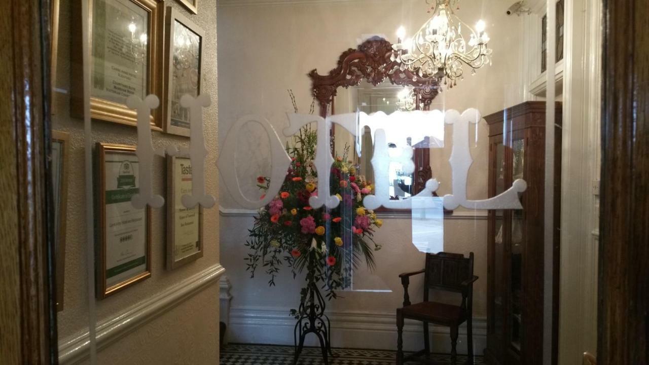 The Carre Arms Hotel & Restaurant スリーフォード エクステリア 写真